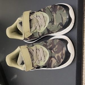 Toddler adidas shoes